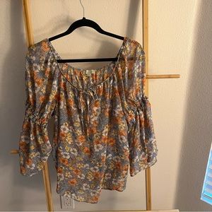 Status floral blouse size L gently worn